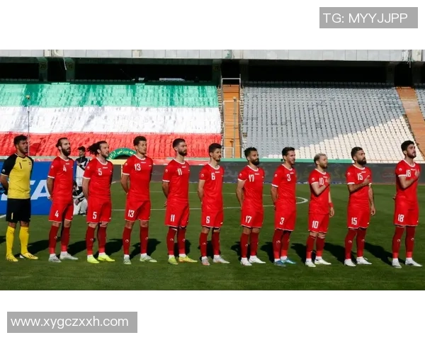 04年意大利与美国足球对决回顾：激情四溢的世界杯赛场瞬间