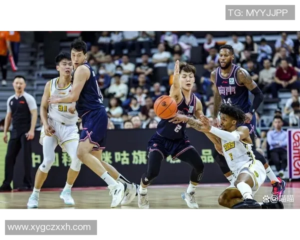 11月17日新疆队迎战广厦队精彩对决期待球迷热情助威