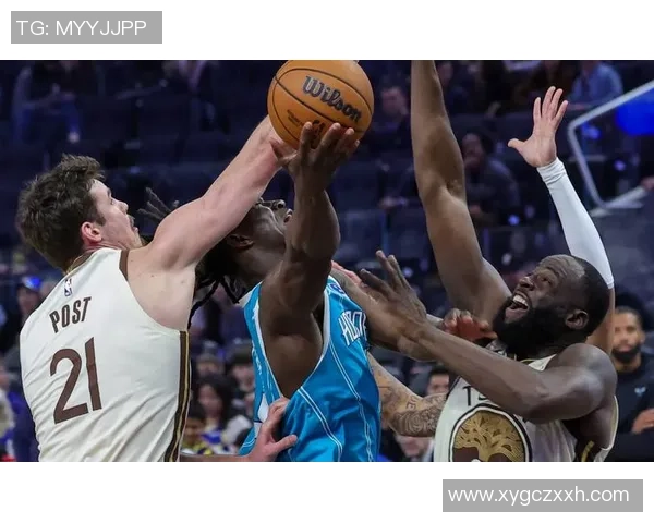 12月30日勇士对阵黄蜂精彩直播全程回顾与赛后分析 12月30日勇士对阵黄蜂精彩直播全程回顾与赛后分析