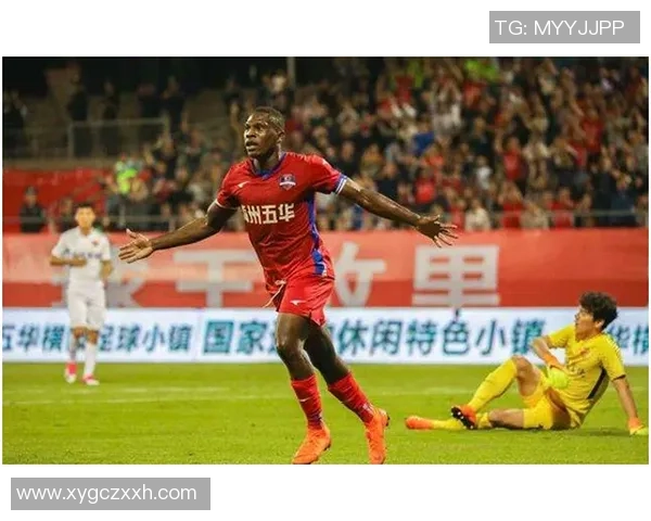 2015年申花对阵杭州绿城的精彩对决回顾与分析 2015年申花对阵杭州绿城的精彩对决回顾与分析